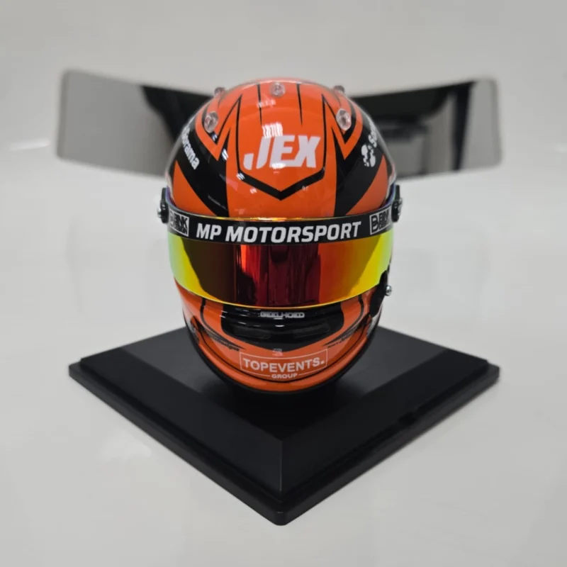 Mini Helmet RV - Scale 1:4 - Image 2